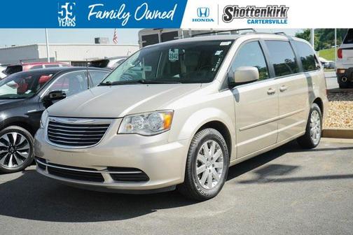 2016 Chrysler Town & Country LX