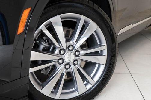2024 Cadillac XT6 Premium Luxury FWD