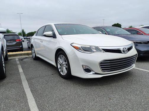 Blizzard Pearl 2013 Toyota Avalon XLE