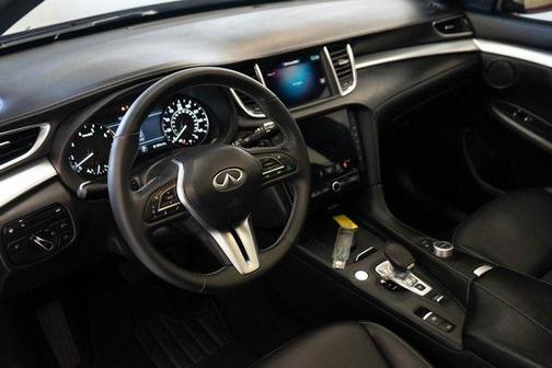 2021 INFINITI QX50 LUXE