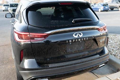 2021 INFINITI QX50 LUXE