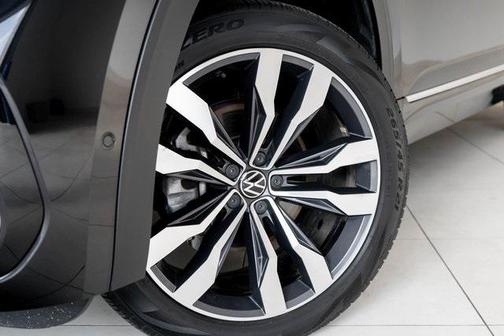 2022 Volkswagen Atlas 3.6L SEL Premium
