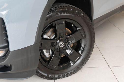 Gray Pearl 2025 Honda Ridgeline Black