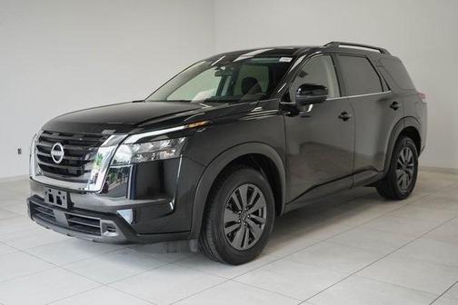 2024 Nissan Pathfinder SV 4WD