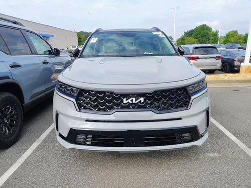Wolf Gray 2023 Kia Sorento SX