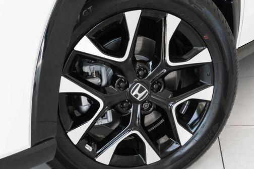 Platinum White Pearl 2026 Honda HR-V EX-L