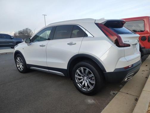 2023 Cadillac XT4 Premium Luxury