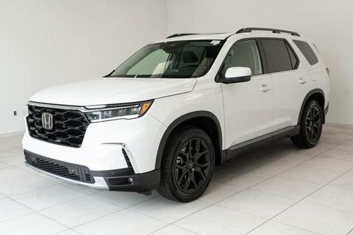 2025 Honda Pilot Touring 8-Passenger