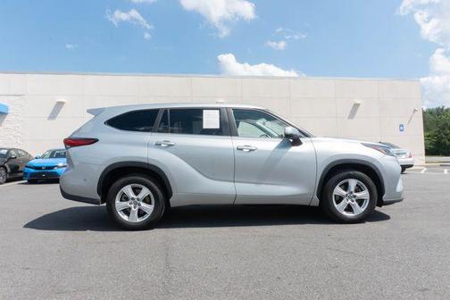 Celestial Silver Metallic 2023 Toyota Highlander LE