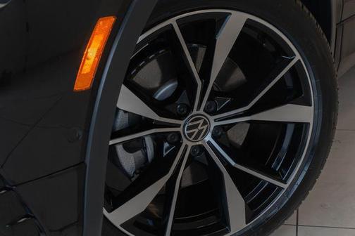 Black 2024 Volkswagen Tiguan 2.0T SEL R-Line 4MOTION