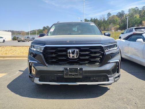 Black 2023 Honda Pilot Touring 8-Passenger