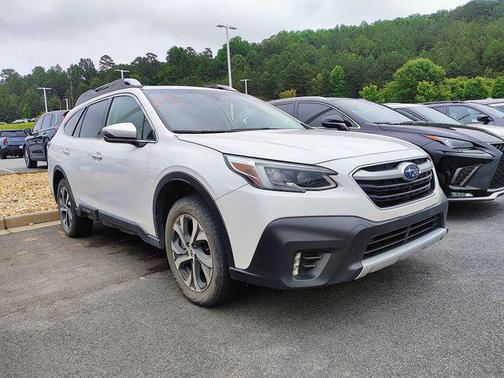 Crystal White Pearl 2022 Subaru Outback Touring