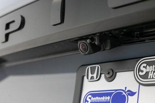 2025 Honda Pilot Touring 8-Passenger