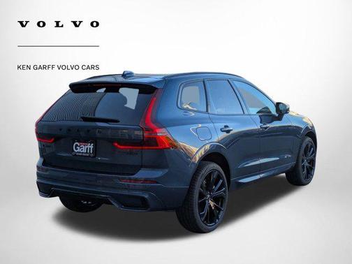 2026 Volvo XC60 B5 Ultra Black Edition