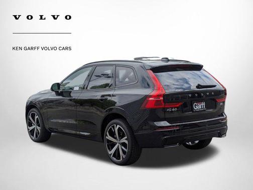 2025 Volvo XC60 B5 Ultra