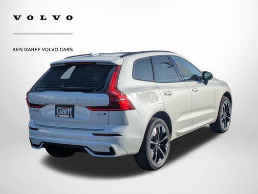 2026 Volvo XC60 B5 Plus
