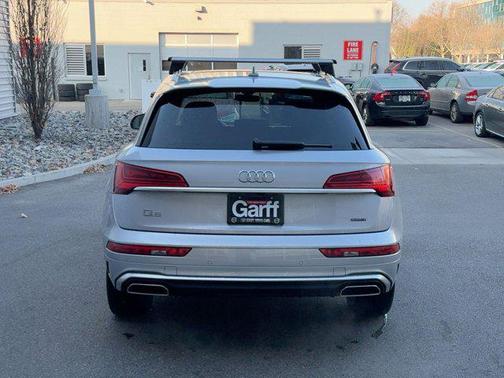 2024 Audi Q5 45 S line Premium Plus