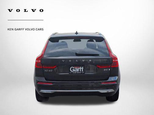 2022 Volvo XC60 B5 Inscription