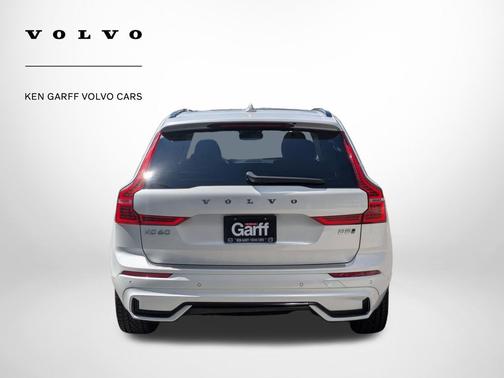 Crystal White Metallic 2024 Volvo XC60 B5 Plus Dark Theme