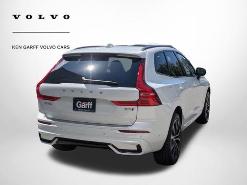 Crystal White Metallic 2024 Volvo XC60 B5 Plus Dark Theme