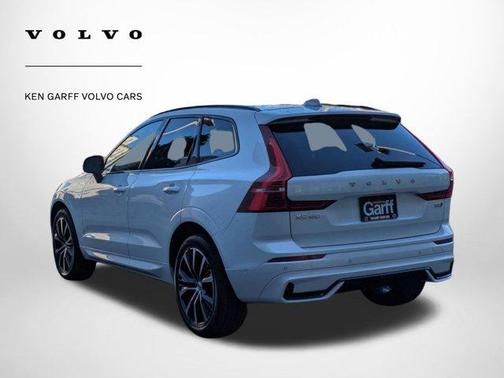 2025 Volvo XC60 B5 Plus