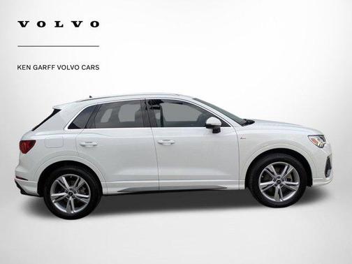2023 Audi Q3 45 S line Premium Plus