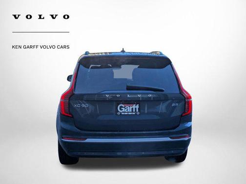 2026 Volvo XC90 B5 Core