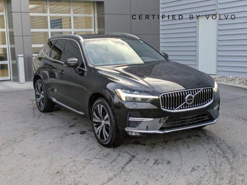 2023 Volvo XC60 B5 Plus Bright Theme