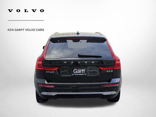 2023 Volvo XC60 B5 Plus Bright Theme