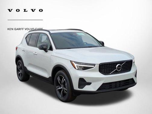 2026 Volvo XC40 B5 Core