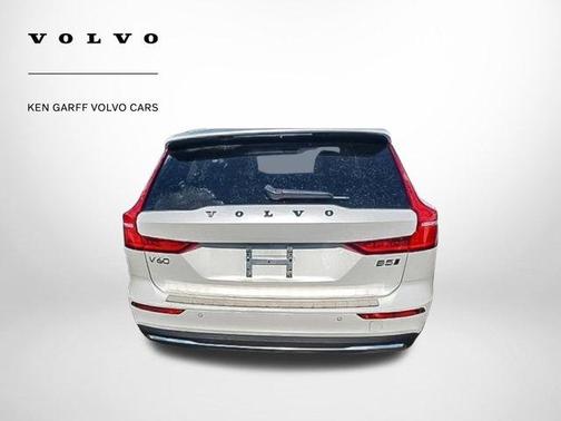 2024 Volvo V60 Cross Country B5 Plus