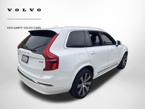 Crystal White Metallic 2023 Volvo XC90 B6 Ultimate 7-Seater