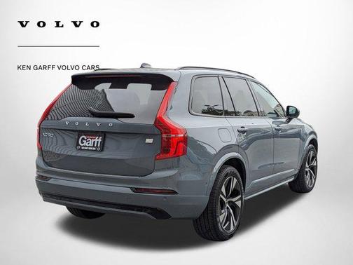 2022 Volvo XC90 Recharge Plug-In Hybrid T8 R-Design 7 Passenger