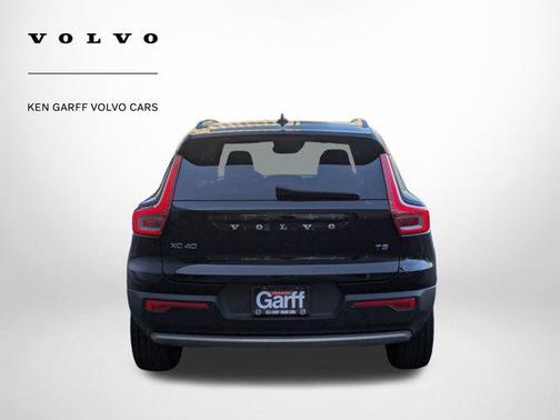 2019 Volvo XC40 T5 Momentum