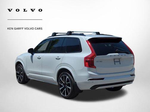 2023 Volvo XC90 Recharge Plug-In Hybrid T8 Plus Dark Theme 7-Seater