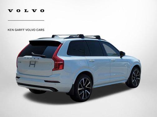 2023 Volvo XC90 Recharge Plug-In Hybrid T8 Plus Dark Theme 7-Seater