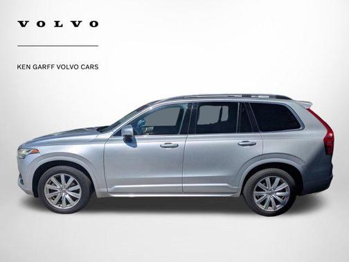 Bright Silver Metallic 2016 Volvo XC90 T6 Momentum