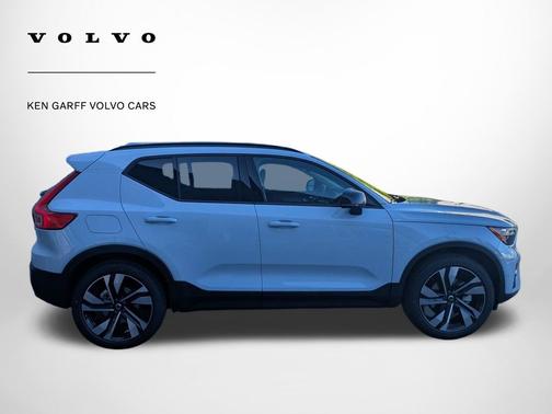 Cloud Blue 2026 Volvo XC40 Plus, B5 AWD Gas (mild hybrid), Dark