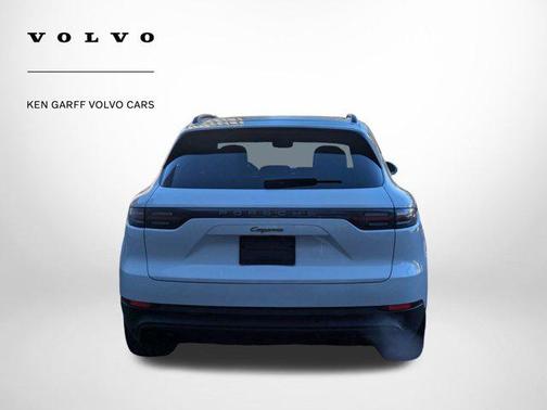 2023 Porsche Cayenne E-Hybrid S