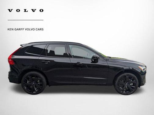 2024 Volvo XC60 Recharge Plug-In Hybrid T8 Ultimate Black Edition