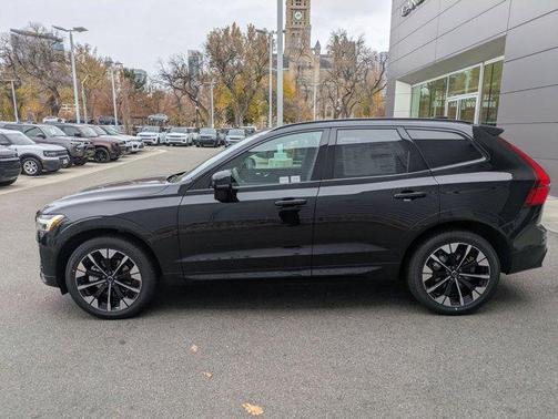 2026 Volvo XC60 B5 Plus