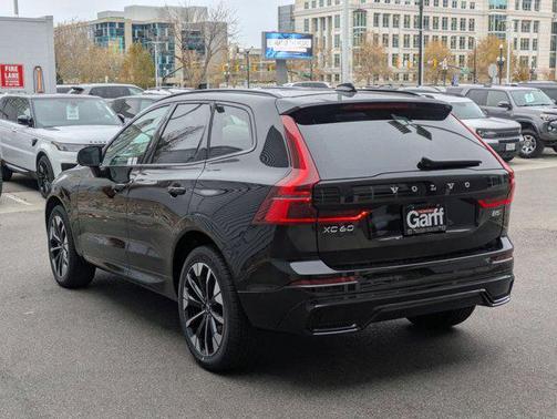 2026 Volvo XC60 B5 Plus