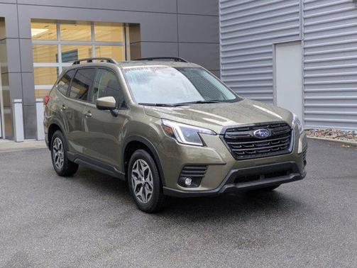 2024 Subaru Forester Premium