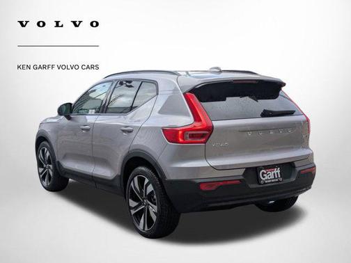 2026 Volvo XC40 B5 Ultra