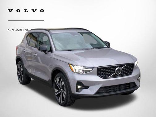 2026 Volvo XC40 B5 Ultra