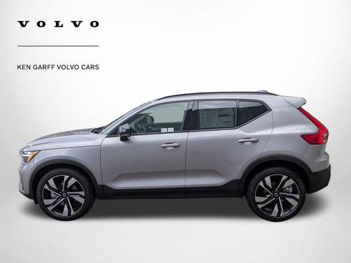 2026 Volvo XC40 B5 Ultra