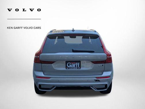2025 Volvo XC60 Plus