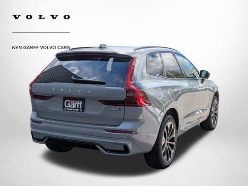 Vapour Grey Metallic 2026 Volvo XC60 B5 Plus