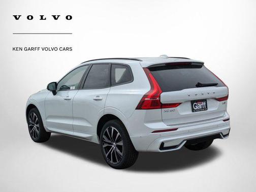 2025 Volvo XC60 B5 Plus