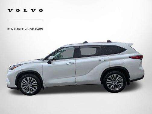2023 Toyota Highlander Platinum